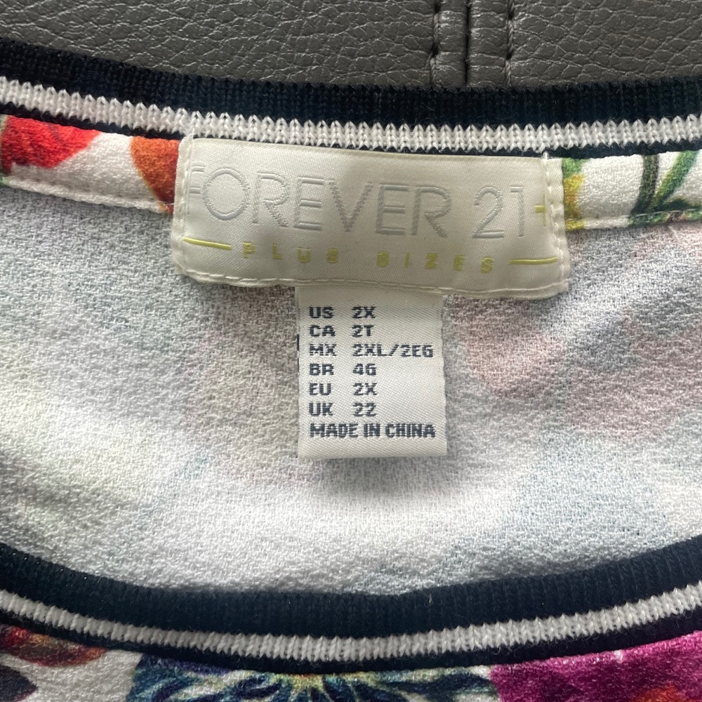 Women's Sweatshirt - Picture 4 of 15